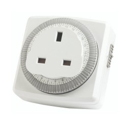 TG24 24 Hour Compact Plug-In Segment Time Controller
