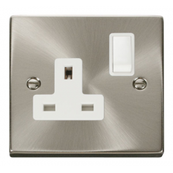 Click Deco Victorian satin chrome 1-GANG 13A DP SWITCHED SOCKET W