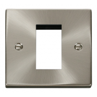 Click Deco Victorian satin chrome 1 GANG SINGLE APERTURE FOR MEDIA MOD Click Deco Victorian satin chrome 1 GANG SINGLE APERTURE FOR MEDIA MOD