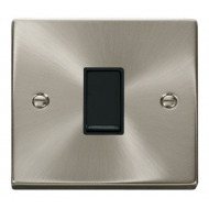 Click Deco Victorian satin chrome 10AX 1G INTERMEDIATE SWITCH Click Deco Victorian satin chrome 10AX 1G INTERMEDIATE SWITCH