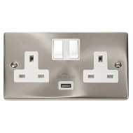 Click Deco Victorian satin chrome 13A 2G SW SKT WITH 2.1A USB SC WHITE Click Deco Victorian satin chrome 13A 2G SW SKT WITH 2.1A USB SC WHITE
