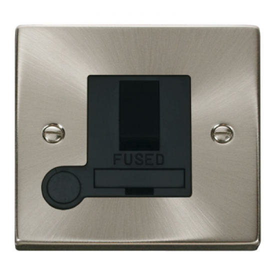 Click Deco Victorian satin chrome 13A SWITCHED SPUR + F/O BK Click Deco Victorian satin chrome 13A SWITCHED SPUR + F/O BK