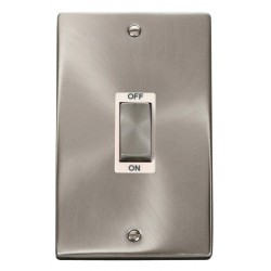 Click Deco Victorian satin chrome INGOT 2G 45A DP SWITCH WH